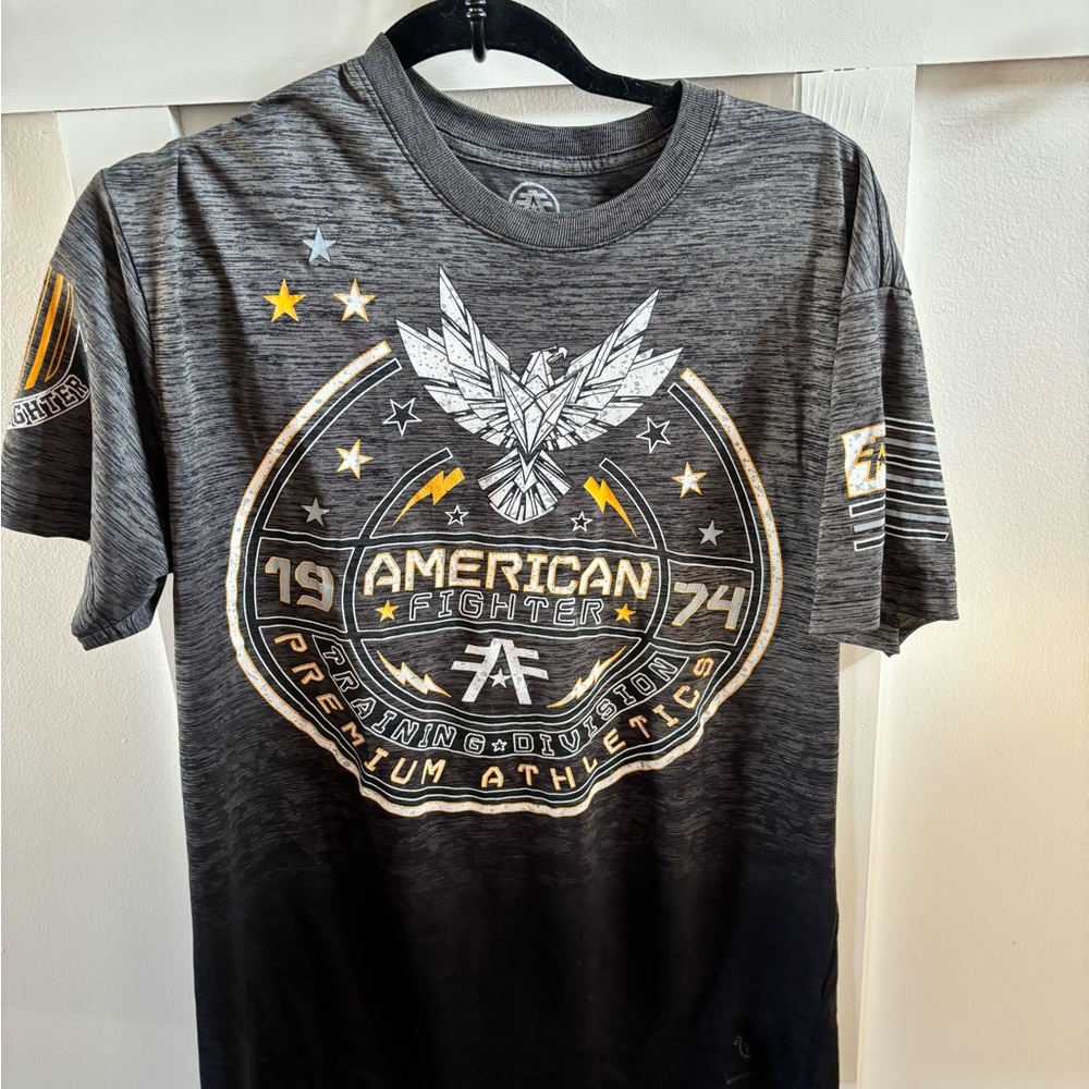 American fighter men’s tee